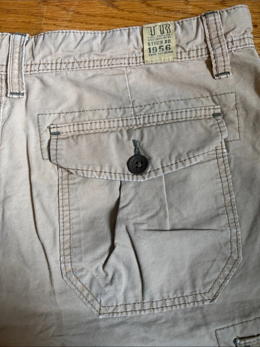 True Religion - Men's Khaki Cargo Shorts